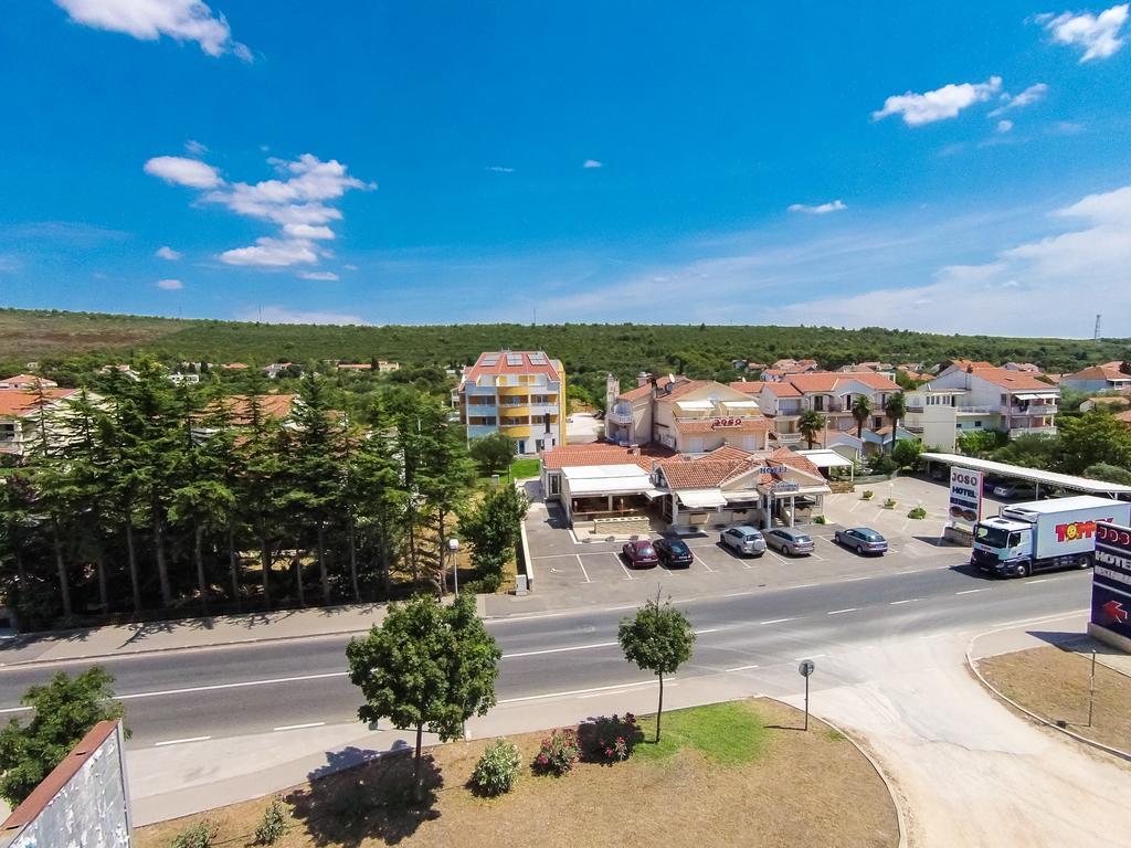 Hotel Joso Sukošan Exterior foto